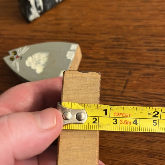 Folk art hand cut & painted wooden cats - Picture 10 of 13